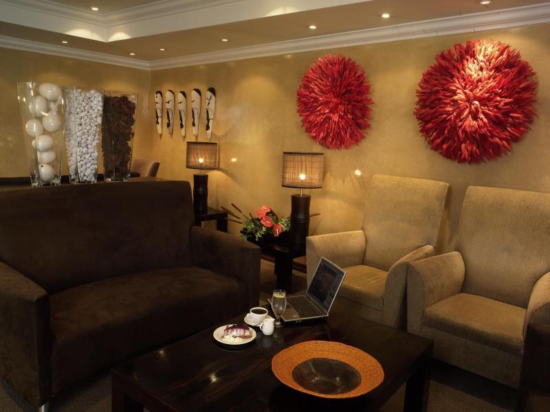 Peermont Mondior Hotel Gaborone Buitenkant foto