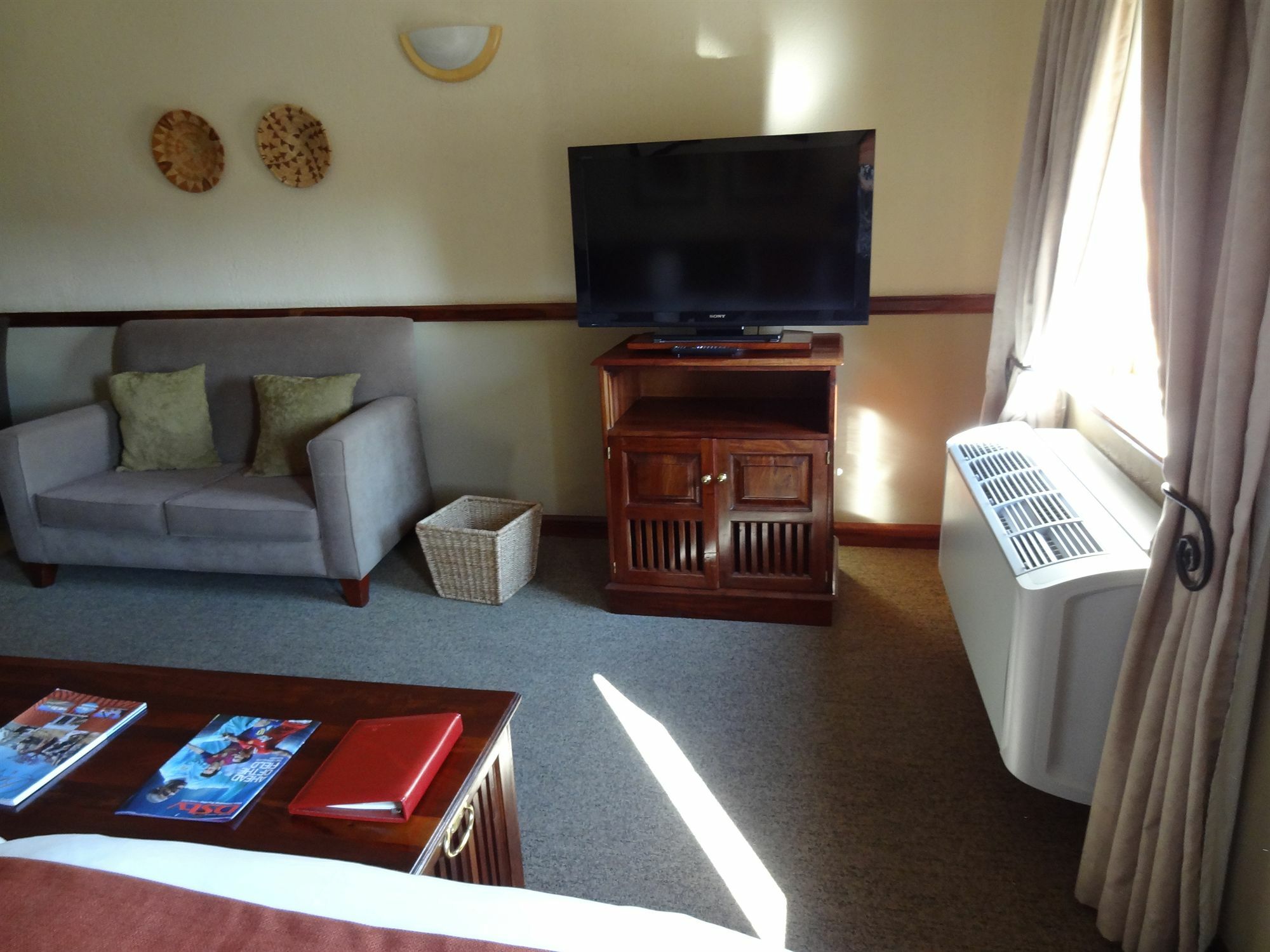 Peermont Mondior Hotel Gaborone Buitenkant foto