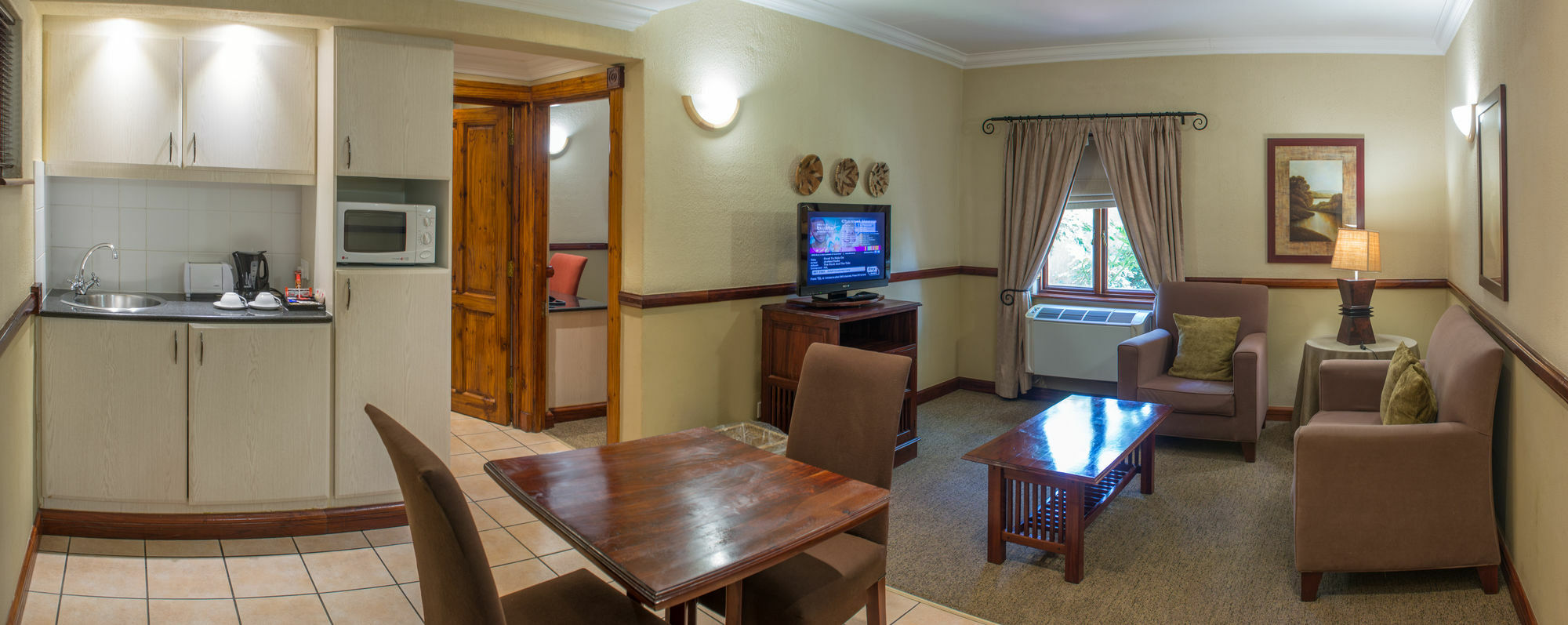 Peermont Mondior Hotel Gaborone Buitenkant foto
